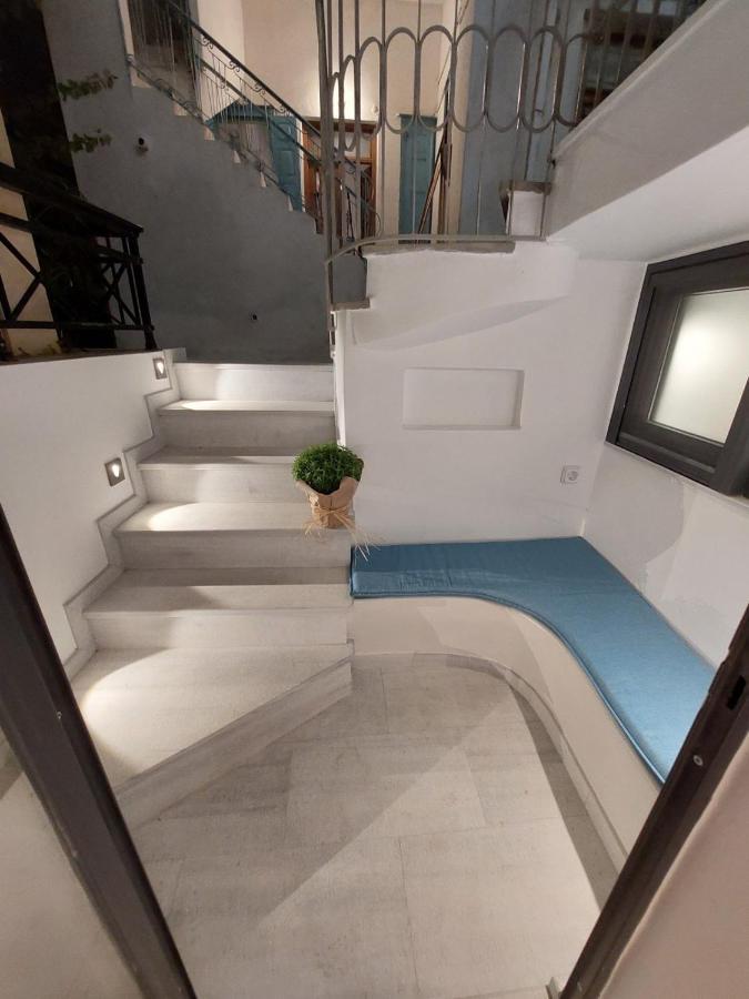 Margaret's In Town Apartment Tinos