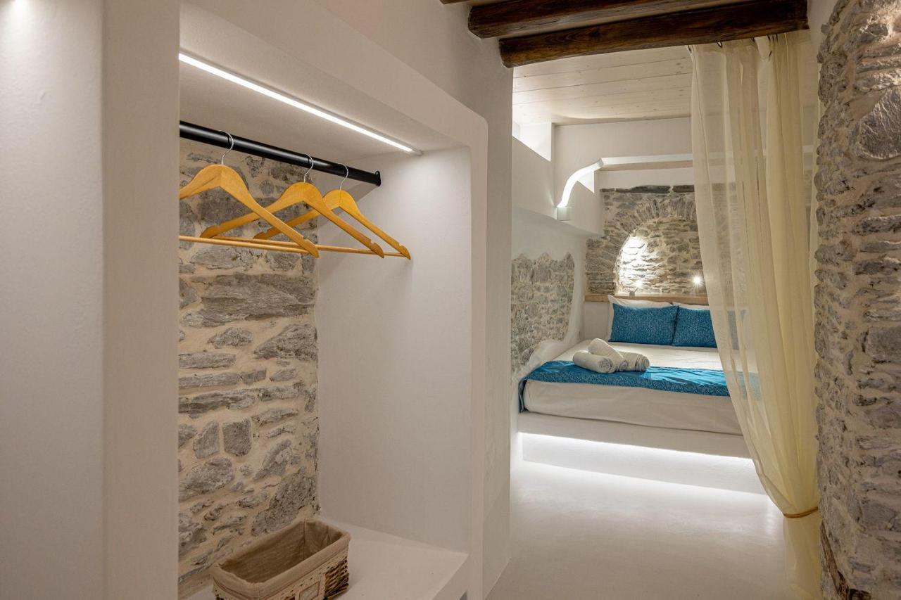 Margaret's In Town Apartment Tinos
