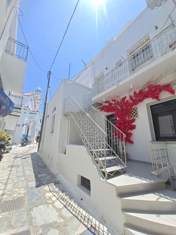 Margaret's In Town Apartment Tinos
